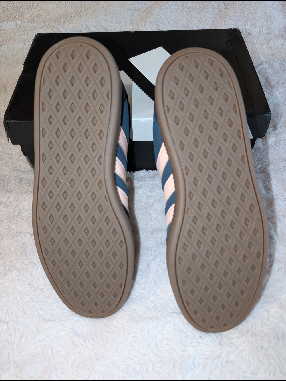 adidas Women's Navy Blue Sneakers with Pink Stripes - Picture 5 of 7